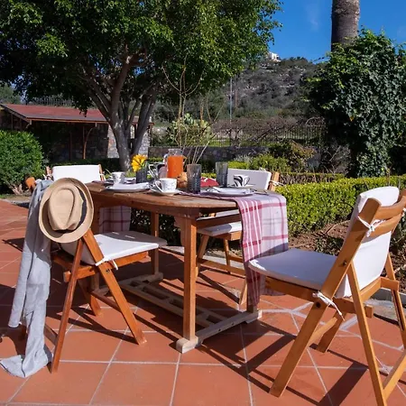 Almyros Houses, By The Sea Holiday home