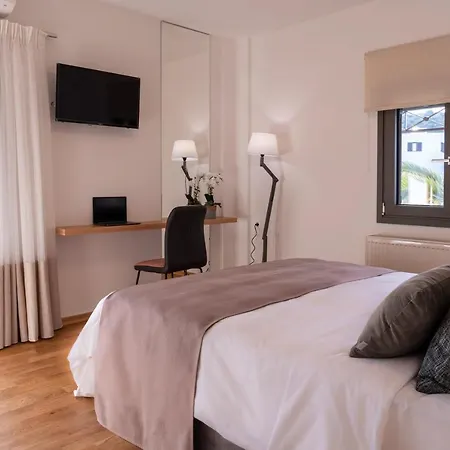 Almyros Houses, By The Sea Holiday home *